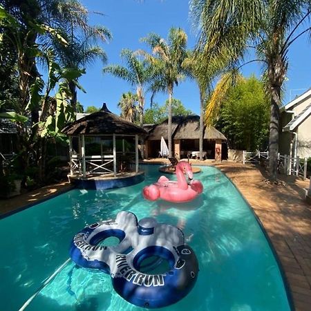 Summerview Guest Lodge Йоханесбург Екстериор снимка