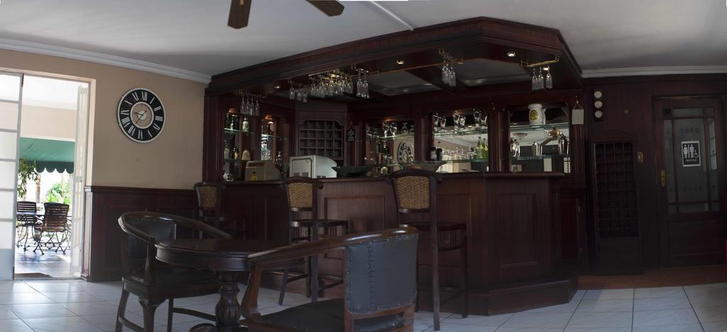 Summerview Guest Lodge Йоханесбург Екстериор снимка