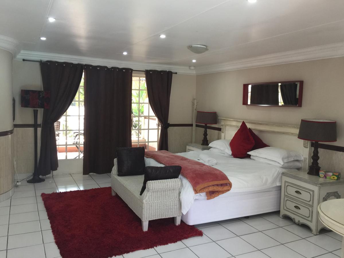 Summerview Guest Lodge Йоханесбург Екстериор снимка